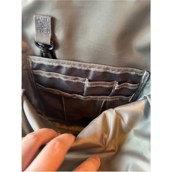 High Sierra Suspension Padded Strap Backpack Green Yellows Pinks Camp Travel - Picture 7 of 11